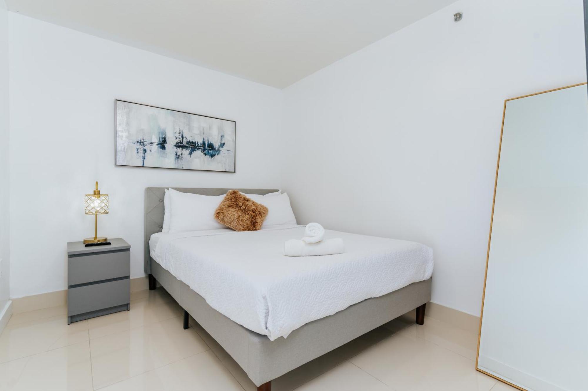 Amazing 2 Bedroom At Brickell, Free Parking Apartamento